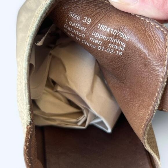 Dansko Reggie Peep Toe Heel Sling Back Tooled Leather Bootie Sandal Taupe sz 39 - Picture 3 of 12